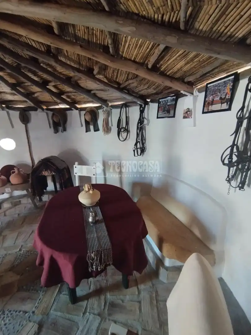 Menjador de Finca rústica en venda en Marchena amb Moblat