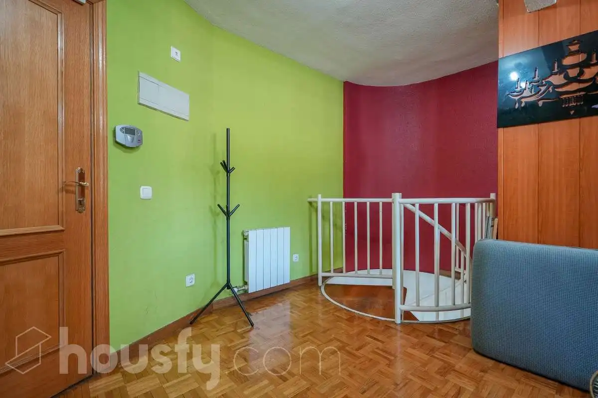 Bedroom of Flat for sale in Madrid  with Air Conditioner, Heating and Terrace
