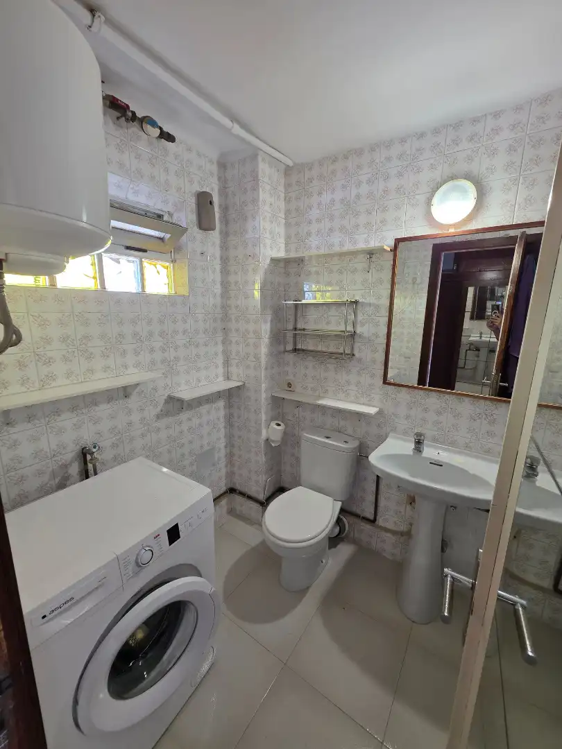 Baño de Estudio de alquiler en  Palma de Mallorca con Amueblado y Lavadora