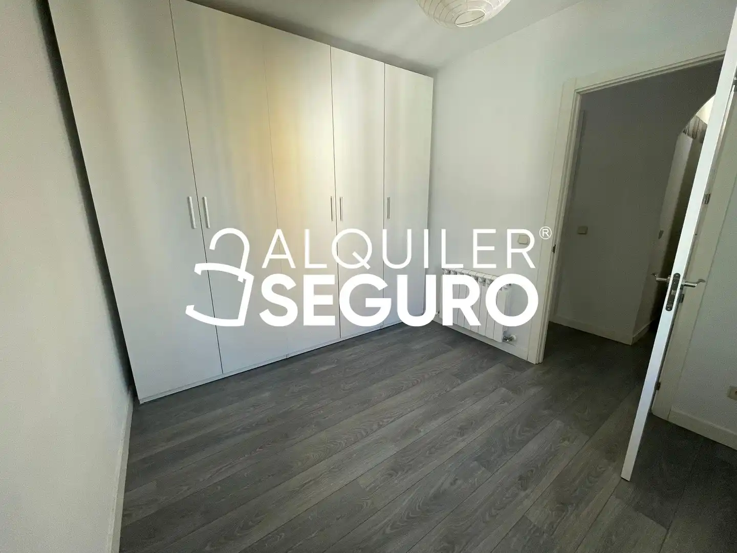 Bedroom of Flat for rent in Madrid  with Air Conditioner and Heating