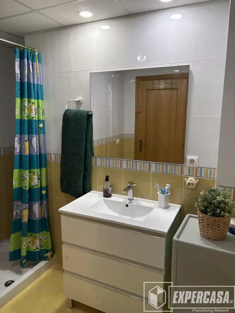 Bathroom of Flat for sale in Albal  with Terrace and Storage room