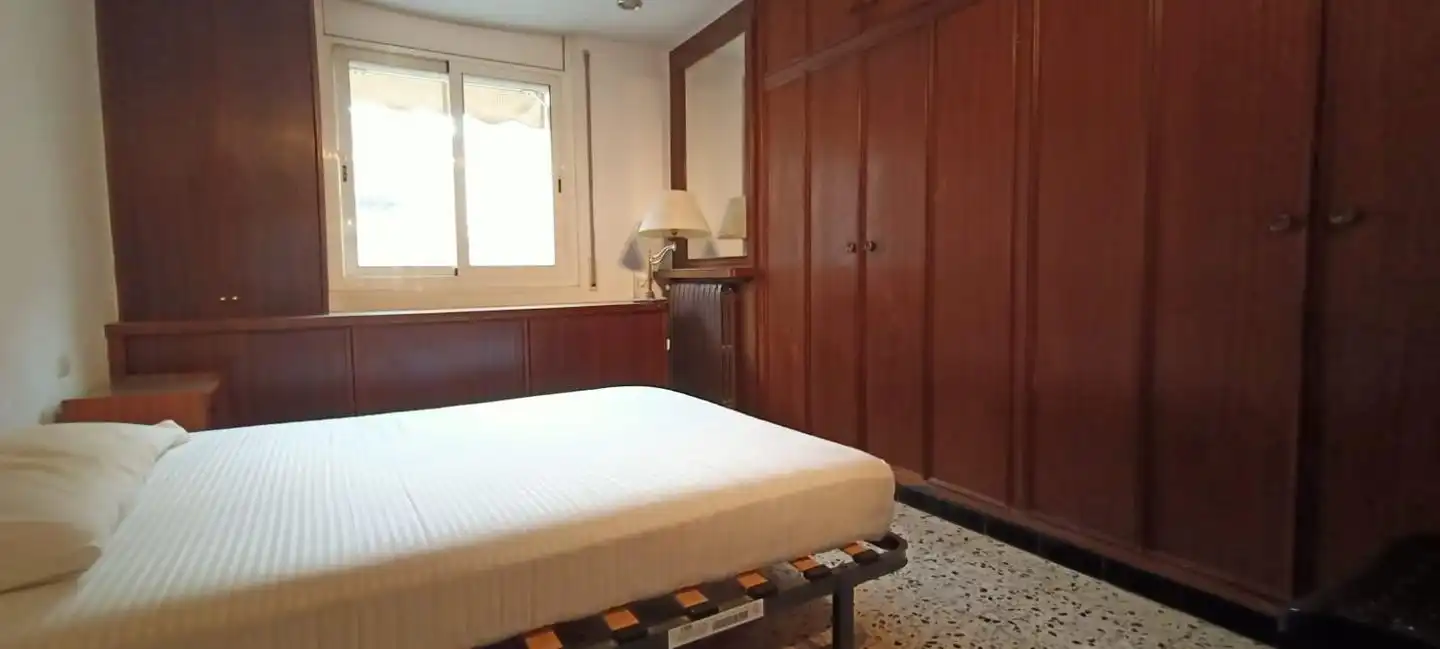 Habitación de Piso de alquiler en Terrassa con Amueblado