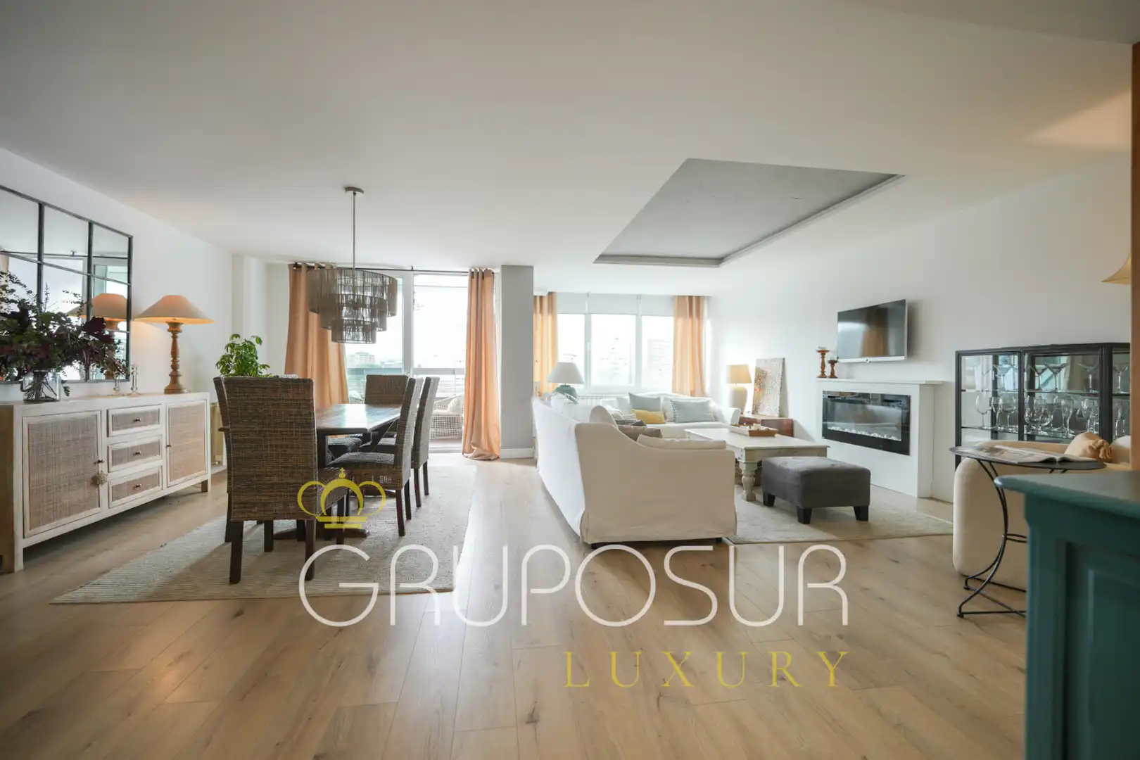 Sala d'estar de Pis en venda en Valladolid amb Calefacció, Parquet i Terrassa