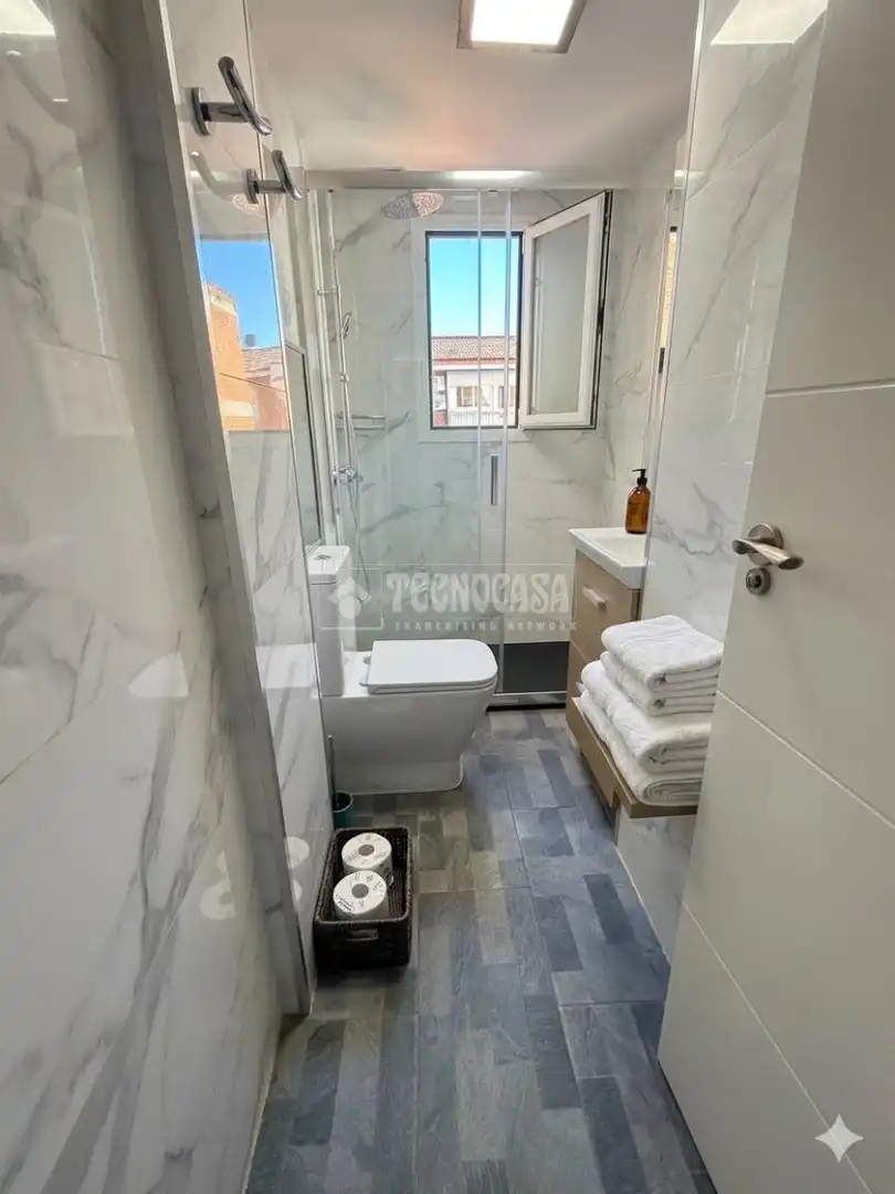 Baño de Piso en venta en Madrid con Aire acondicionado