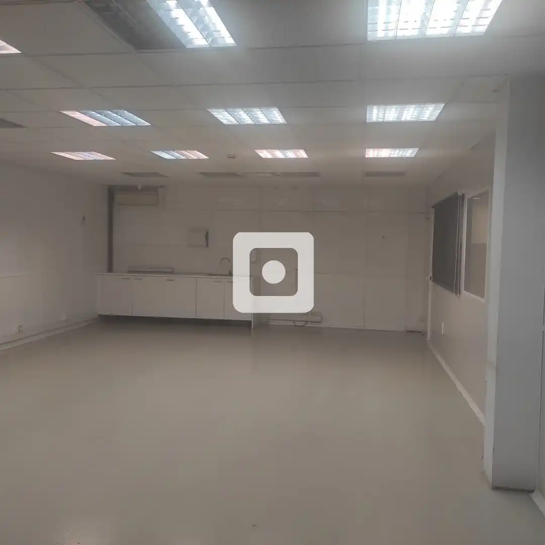 Industrial buildings for rent in de les Cosidores, Egara