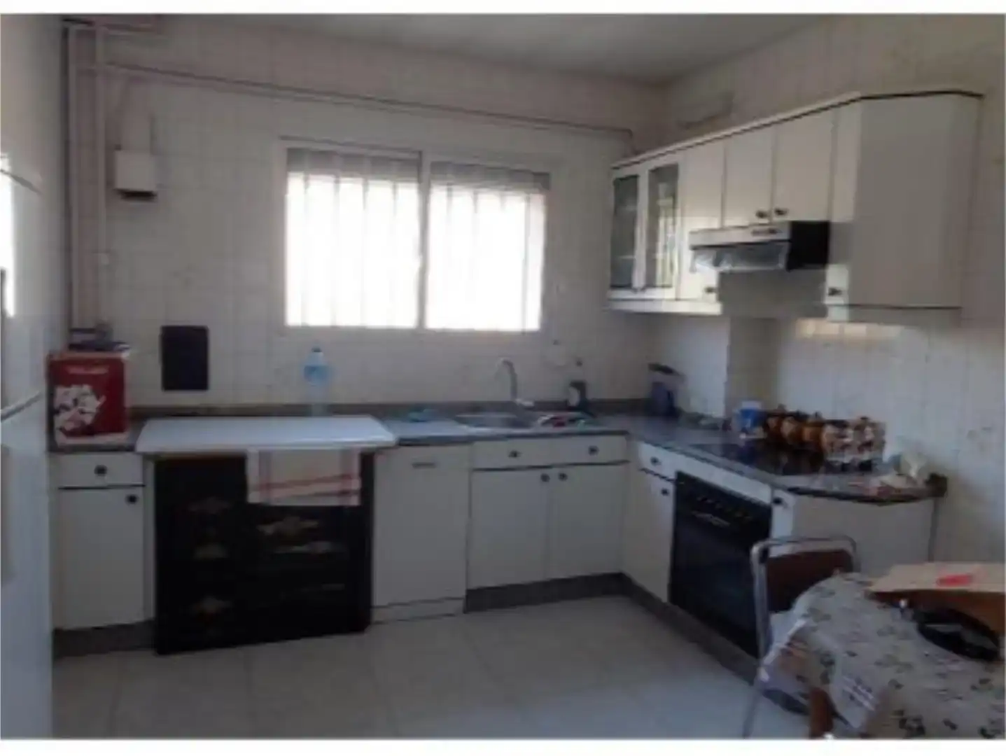 Cocina de Piso en venta en Carracedelo con Jardín privado, Amueblado y Balcón