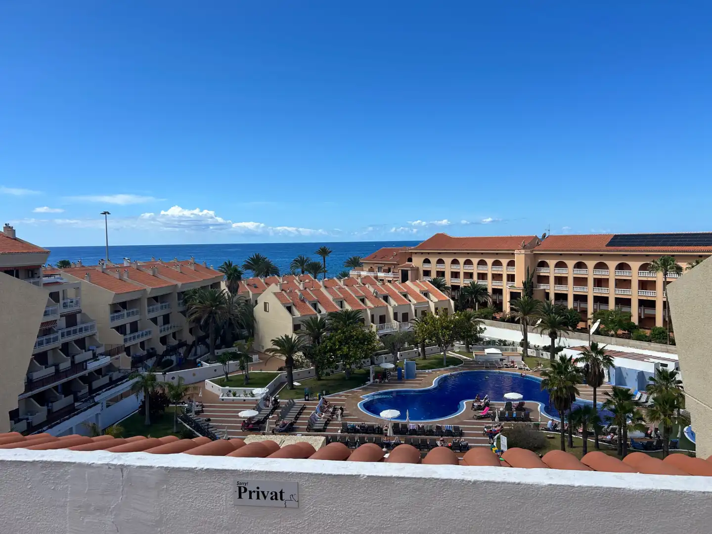 Schwimmbecken von Dachboden zum Verkauf in Arona mit Terrasse, Möbliert und Ofen