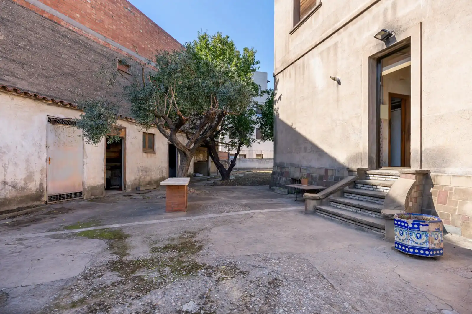 Vista exterior de Casa o chalet en venta en Sant Feliu de Llobregat con Calefacción, Jardín privado y Terraza