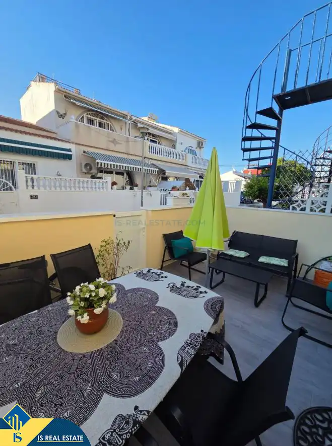 Casa con jardín en venta en Zona Carrefour - Urbanizaciones, imagen 12