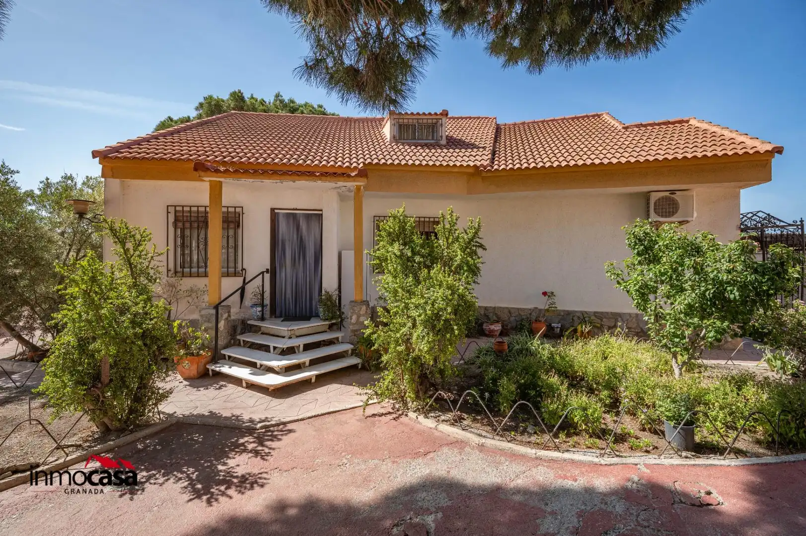 Vista exterior de Casa o chalet en venta en Motril con Aire acondicionado, Terraza y Piscina
