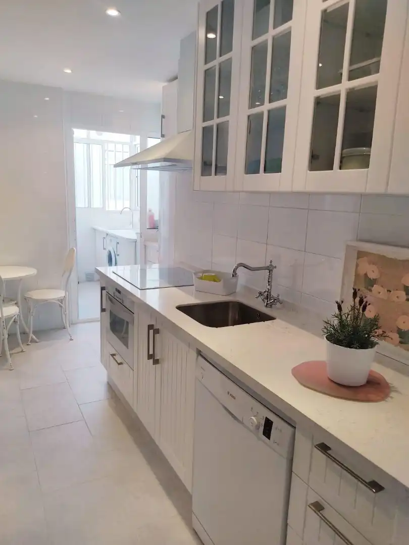 Kitchen of Flat for sale in Sanlúcar de Barrameda  with Furnished, Balcony and Internet