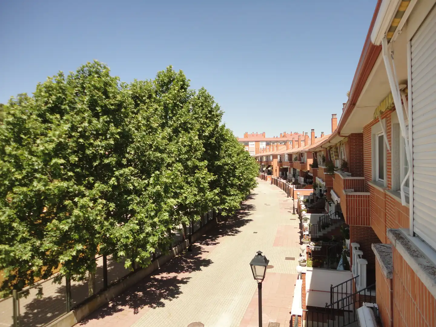 Vista exterior de Casa adosada en venta en Valladolid con Calefacción, Jardín privado y Parquet