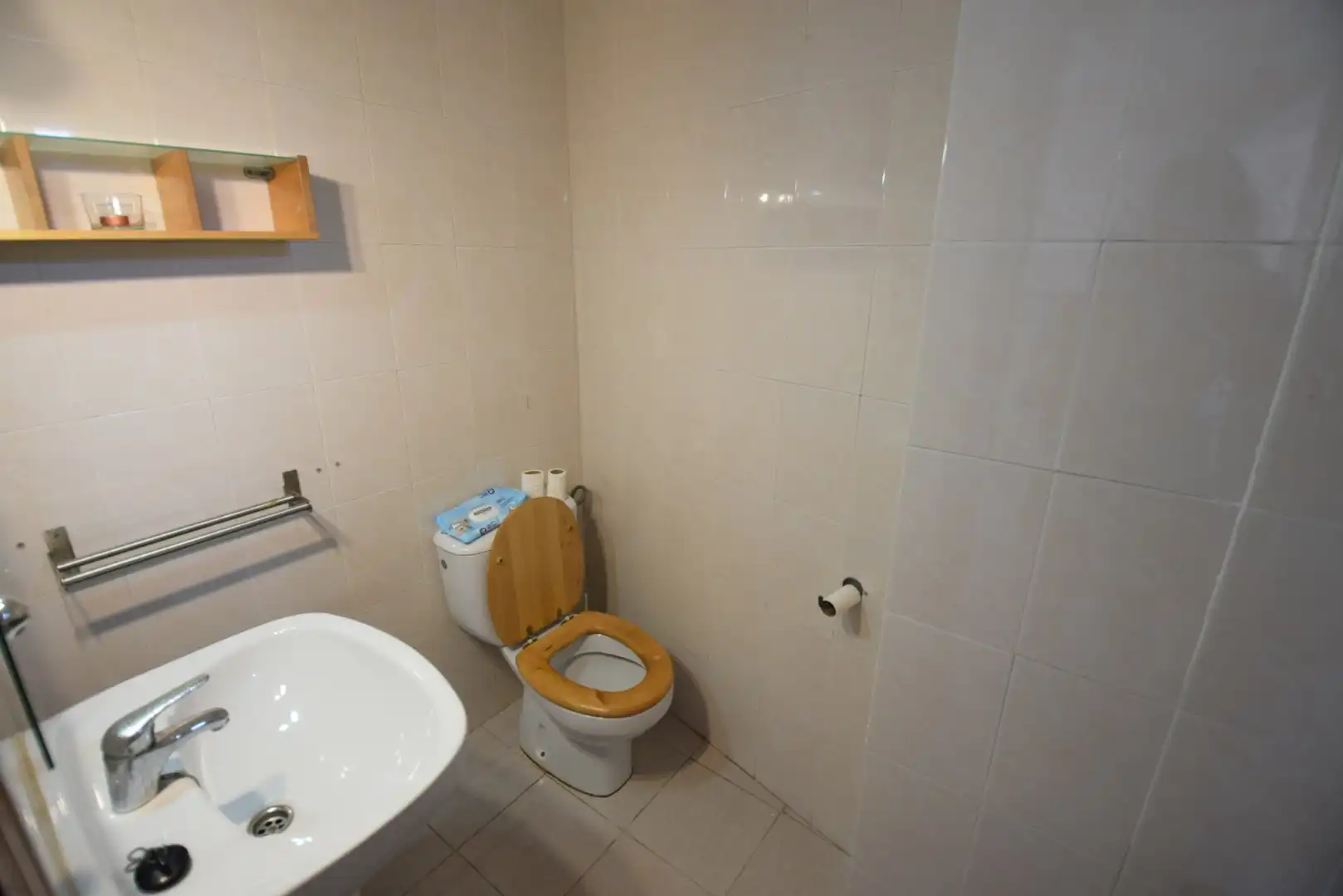Bany de Casa o xalet en venda en Guardamar del Segura amb Aire condicionat, Terrassa i Traster