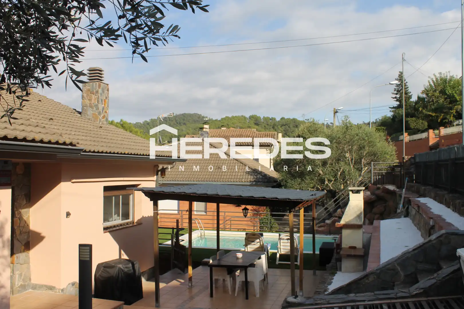 Terrassa de Casa o xalet en venda en Torrelles de Llobregat amb Aire condicionat, Calefacció i Jardí privat
