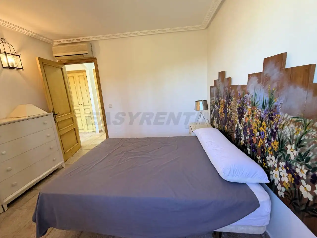 Bedroom of Flat for sale in La Alcaidesa  with Terrace and Furnished