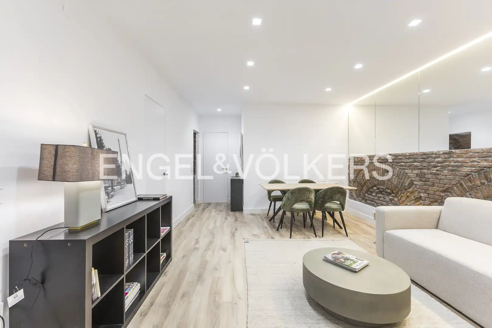 Wohnzimmer von Wohnung zum Verkauf in Madrid mit Heizung und Möbliert