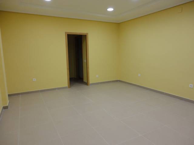 Local comercial en Alquiler en Centro