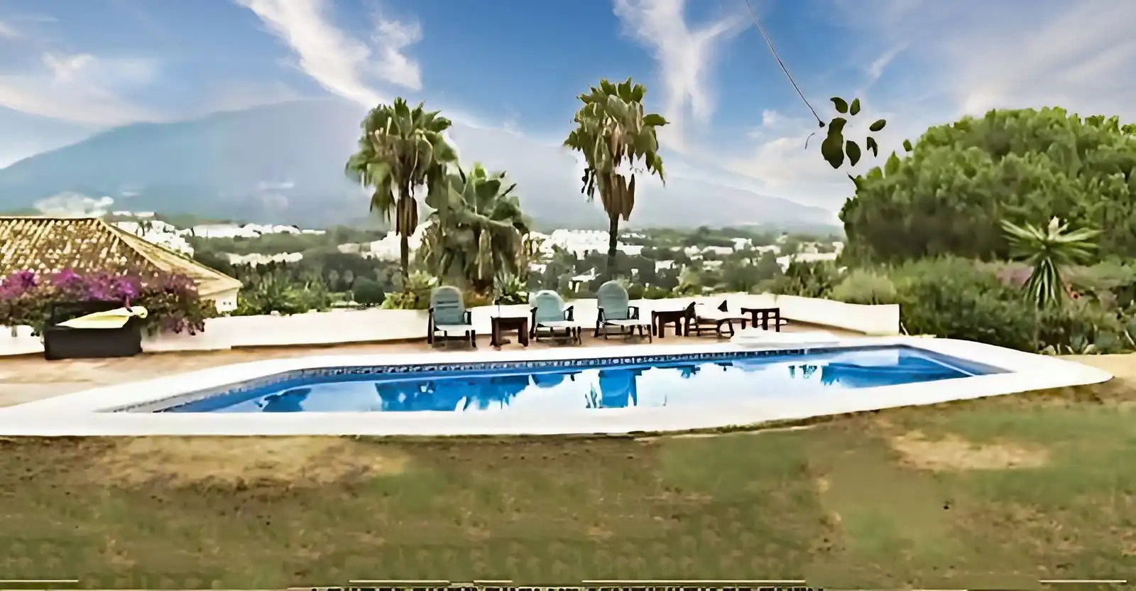 Chalet con piscina en venta en Calle Sirio 323, imagen 7
