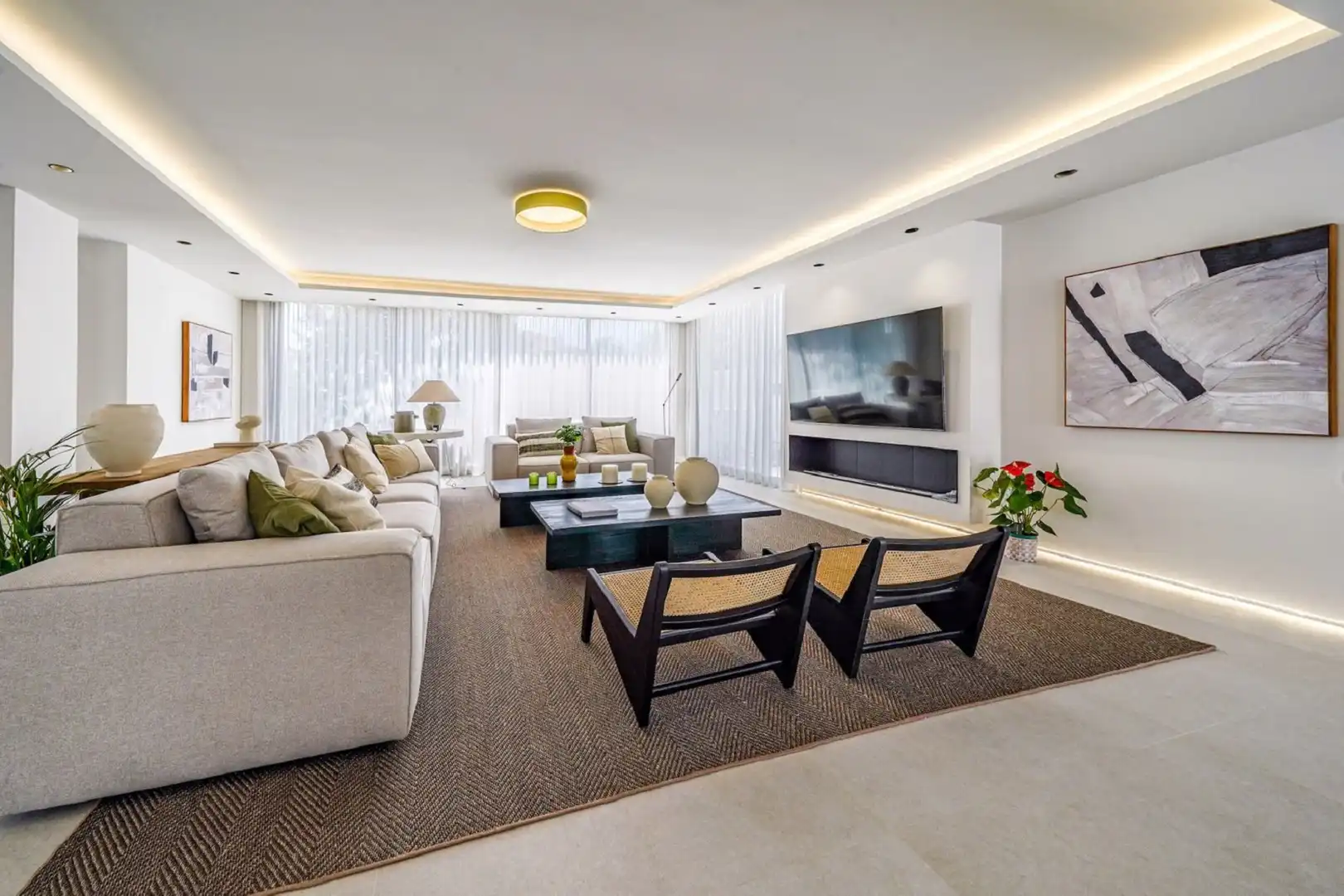 Sala de estar de Casa o chalet en venta en Marbella con Aire acondicionado, Jardín privado y Terraza