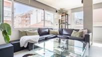 Living room of Flat for sale in  Madrid Capital  with Air Conditioner and Heating