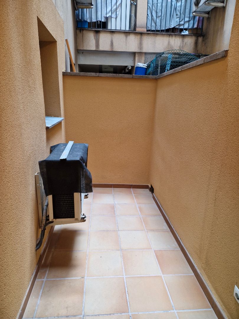 Terrassa de Pis en venda en Olot amb Balcó