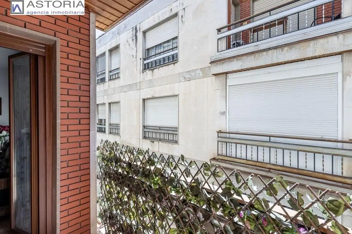 Flat with terrace for sale in Pasaje Conde Alcalá 2, imagen 2