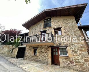 Vista exterior de Casa o xalet en venda en Zalla  amb Calefacció, Terrassa i Traster