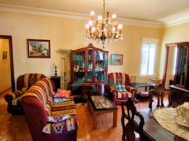 Piso con ascensor en venta en Tetuán