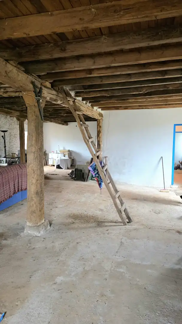Casa adosada en venda en Valle de Valdelucio