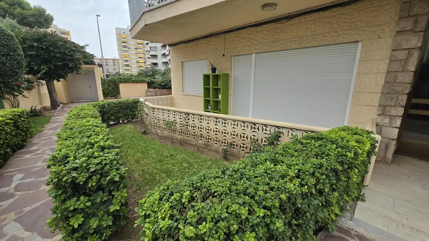 Terrasse von Erdgeschoss zur Miete in Gandia