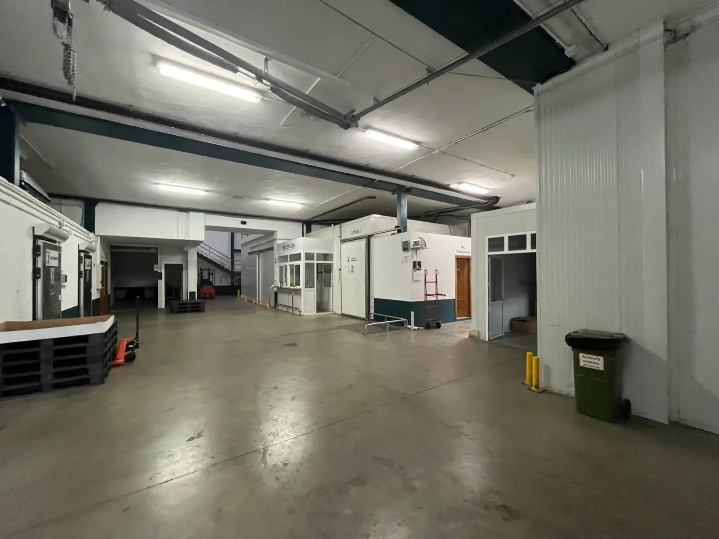 Nave industrial en venta en Villanueva de la Jara con Calefacción y Alarma