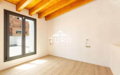 Bedroom of Attic for sale in Badalona  with Air Conditioner, Terrace and Balcony