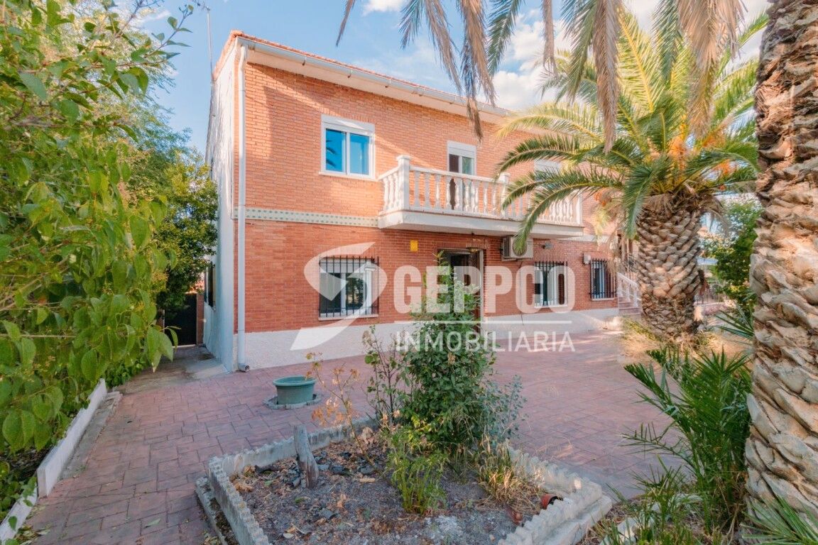 Exterior view of House or chalet for sale in Torres de la Alameda  with Air Conditioner and Heating
