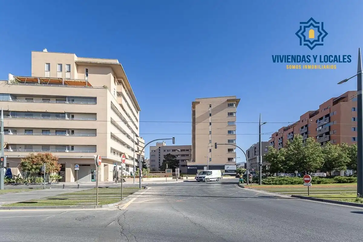 Penthouse mit Pool zum Verkauf in Avenida DE LA ILUSTRACION, imagen 35