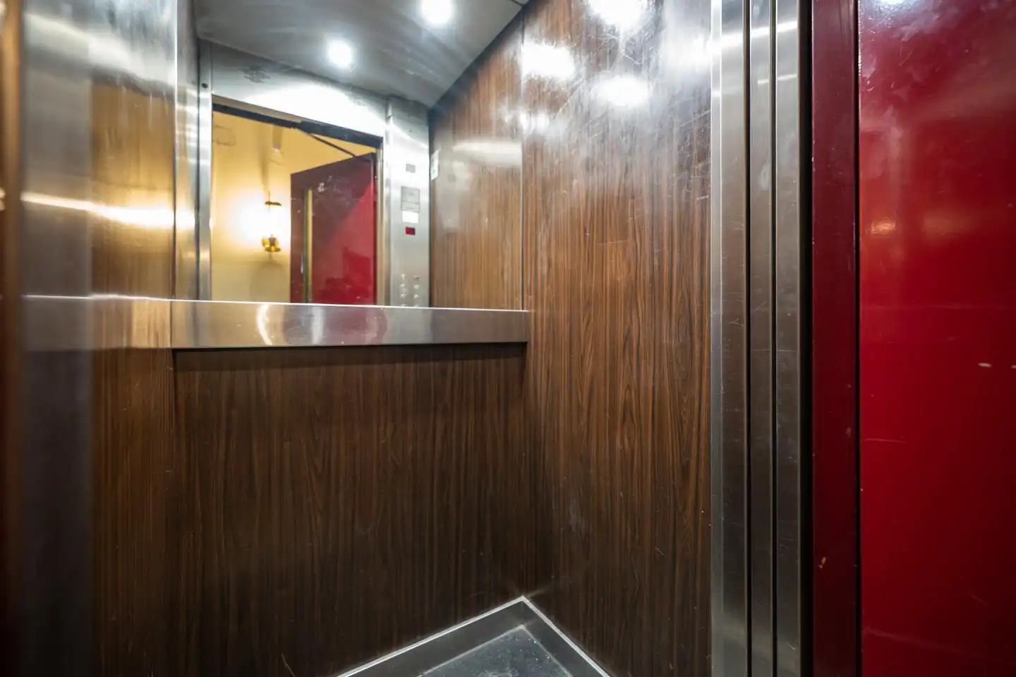 Piso en venta en Ávila con Calefacción, Parquet y Terraza