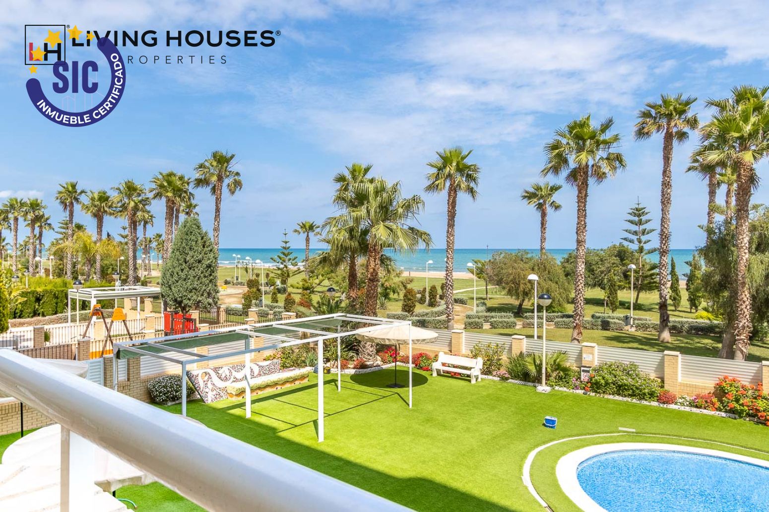 Piscina de Piso en venta en Oropesa del Mar / Orpesa con Aire acondicionado, Calefacción y Jardín privado