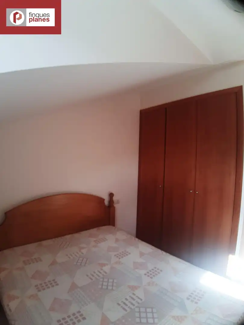 Habitación de Dúplex en venta en Les Valls de Valira con Calefacción, Terraza y Amueblado
