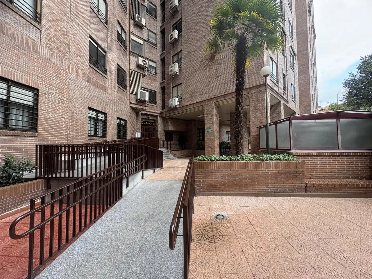 Exterior view of Flat for rent in Retiro