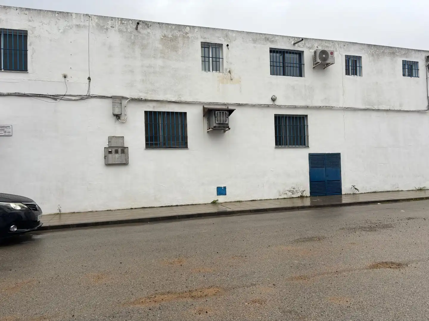 Vista exterior de Nau industrial en venda en Pilas