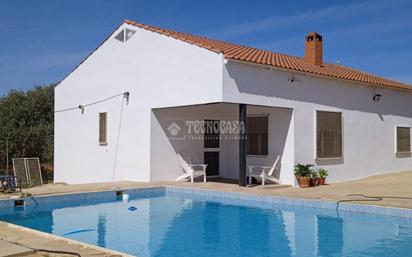 Piscina de Finca rústica en venda en Dos Hermanas