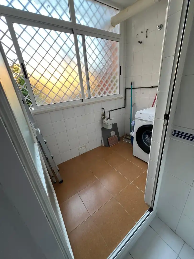 Piso de alquiler en Sevilla con Aire acondicionado, Amueblado y Piscina comunitaria