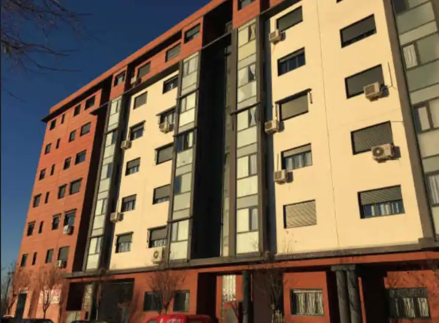 Vista exterior de Garaje en venta en Alcalá de Henares