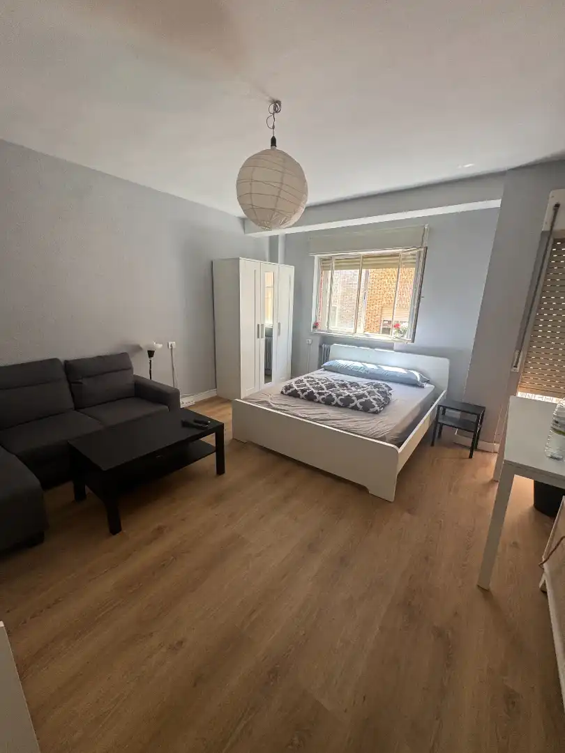 Habitación de Piso de alquiler en Salamanca con Calefacción, Amueblado y Horno