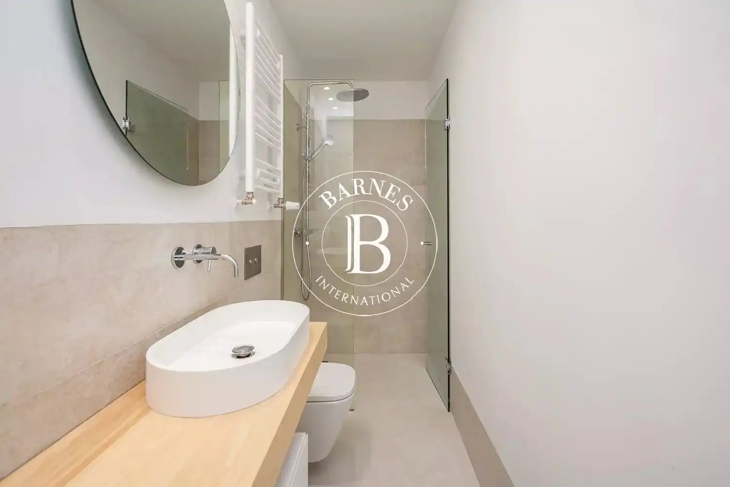 Bathroom of Flat for rent in Madrid  with Air Conditioner, Heating and Storage room