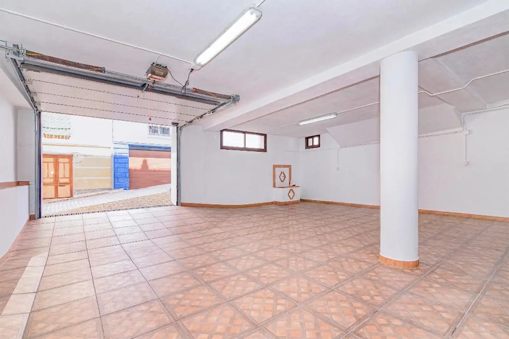 Edificio en venta en Íllora
