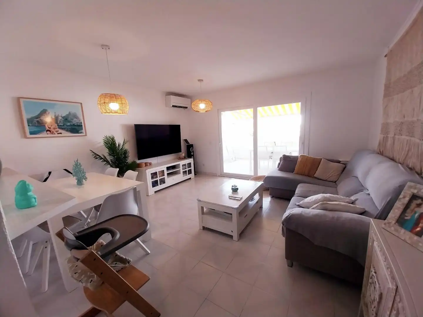 Sala de estar de Dúplex en venta en Mijas con Aire acondicionado, Calefacción y Terraza