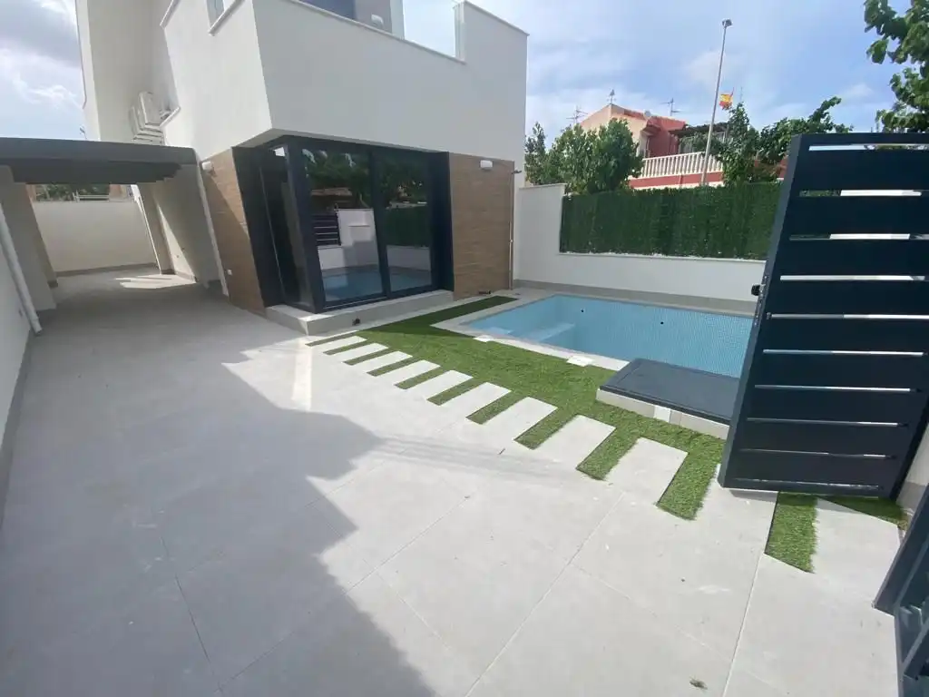 Casa o xalet en venda a Las Lomas de Rame - Bahía Bella