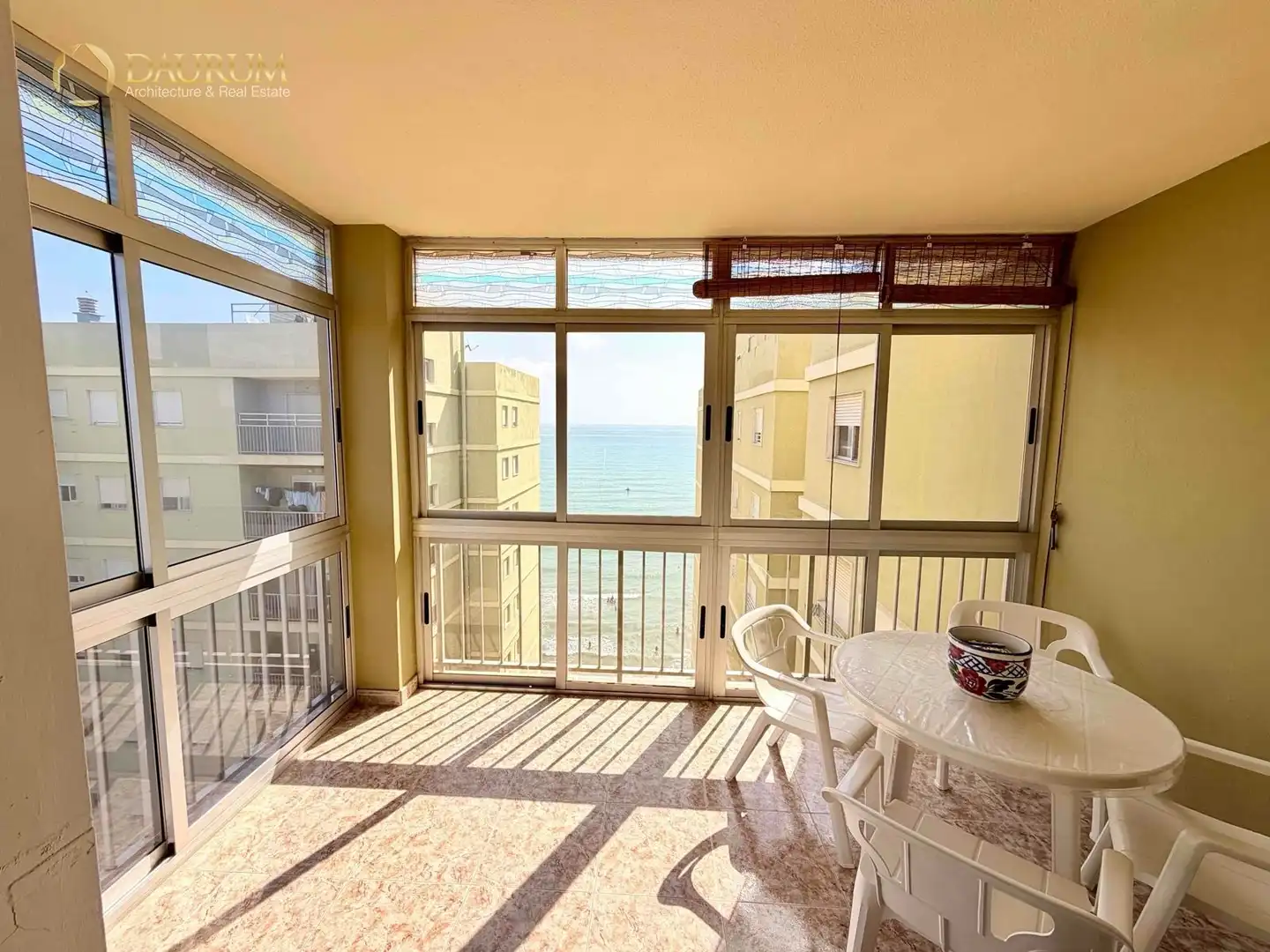 Terraza de Piso en venta en Sueca con Terraza y Amueblado