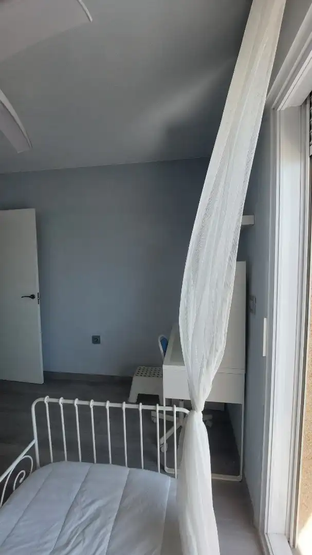 Habitación de Dúplex de alquiler en La Manga del Mar Menor con Aire acondicionado, Terraza y Amueblado