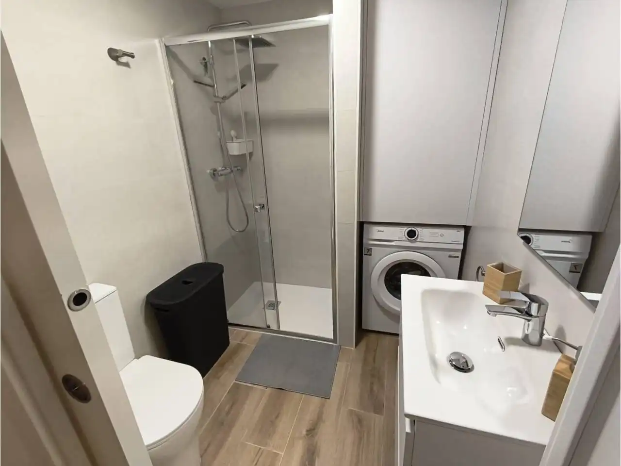 Study for rent in Calle Pintor Velazquez, Camino de Ronda